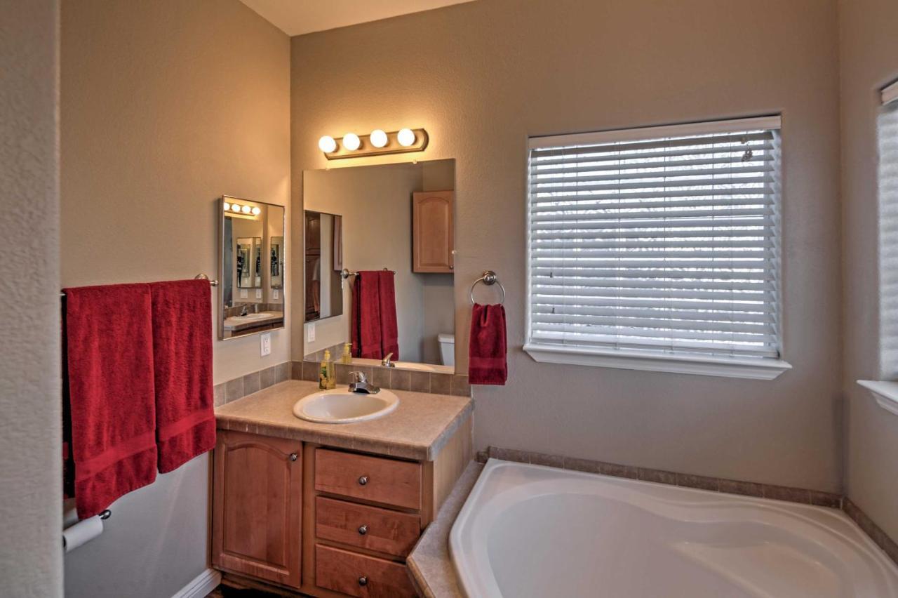 Rivers Edge Golf Condo With Beach Access And Patio! Needles Zewnętrze zdjęcie